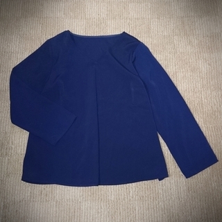 Ｖネックブラウス【新品】