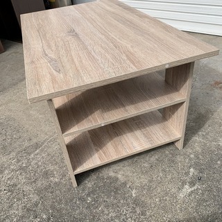 美品 お洒落なセンターテーブル！一人暮らし、一人部屋用に最適！の画像