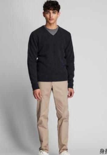 ✨UNIQLOプレミアムラムVネックセーター　ダークグレー