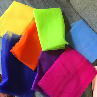 ネオンカラーのチュールの画像