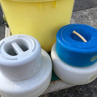 ✨✨✨漬物桶40L＆漬物石(おもり)10Kg・9Kg・6kg・3.5kgまとめて✨✨✨の画像