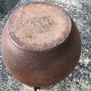 ✨🌟睡蓮鉢③🌟✨直径45×高さ23ｃｍ✨欠けの補修が一箇所あり✨味があります🎵の画像
