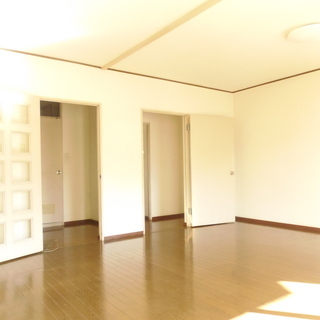 3LDKアイビネオハイツ55000円です - 印旛郡