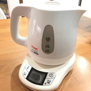 ティファール 電気ケトル 0.8L アプレシア エージー・プラス コントロール パールホワイト KO6201JPの画像