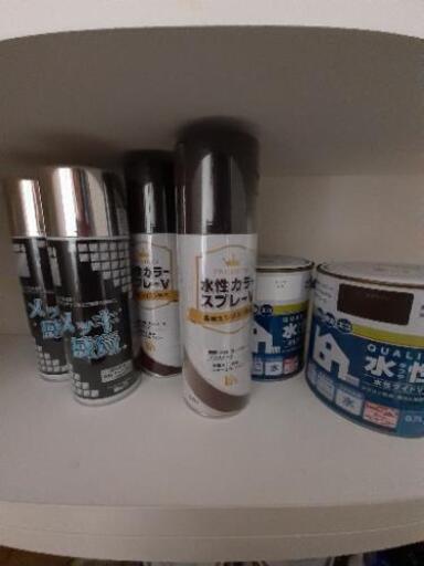 新品ペンキ4本＆2缶で￥2000
