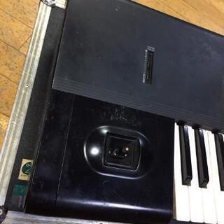 [引き取り限定]KORG M1 シンセサイザー