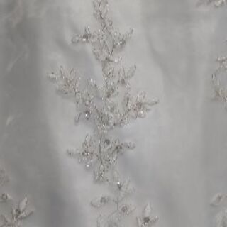 豪華ビーズ&刺繍　ウェディングドレス　マーメイド　ハートカットの画像