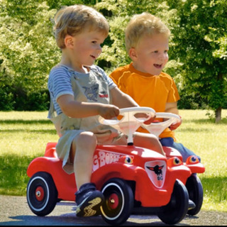 新品！未使用未開封！ボーネルンド　ボビーカー　赤　車　子供　赤ちゃんの画像
