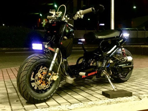 SOLD OUT！カスタム車両　ズーマー ロンホイ ローダウン　ディスク化　前後新品タイヤ