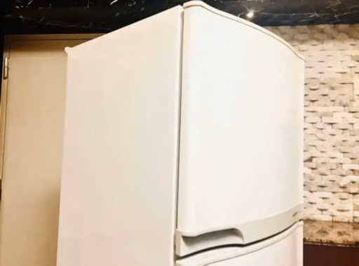 ⭐️配送無料?当日配送‼️225L ノンフロン冷蔵庫?納得の大容量‼️スリムなロースタイル設計