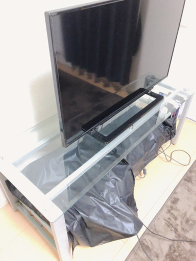 3段ガラスTVスタンド　テーブル　テレビ置き