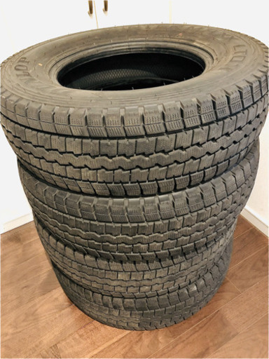 225/75r16 スタッドレス　LT4本