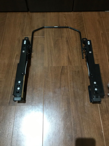 レカロ RECARO シートレール BMW 1シリーズ　4シリーズ　M4 E87 F20 F32 F33 F36 F82 右側　