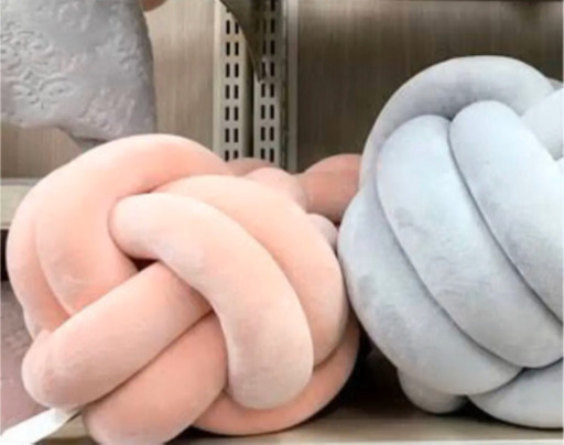 新品未使用 ノットクッション