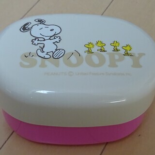 スヌーピーの２段お弁当箱の画像