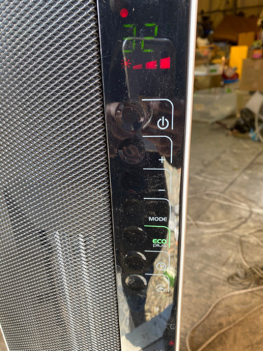 デンロンギ セラミック タワーファンヒーター