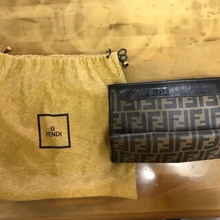 【未使用品 商品袋付き】 FENDI フェンディ クラッチバッグ ズッカ柄 セカンドバッグ