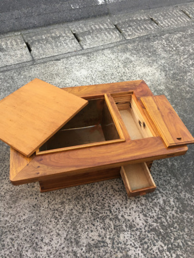 人気 品薄 程度良 関西火鉢 五徳付き