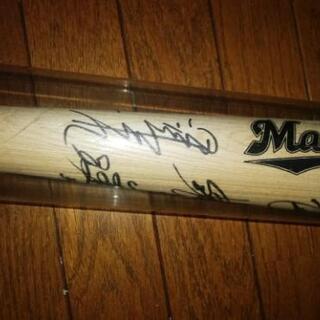 千葉ロッテマリーンズ アジアシリーズ優勝記念サイン入りバットの画像