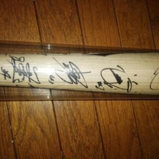 千葉ロッテマリーンズ アジアシリーズ優勝記念サイン入りバットの画像