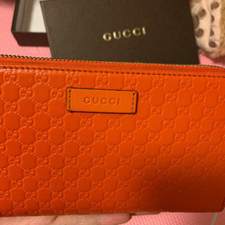 本物保証❗️正規品 Gucci 未使用に近い 長財布の画像