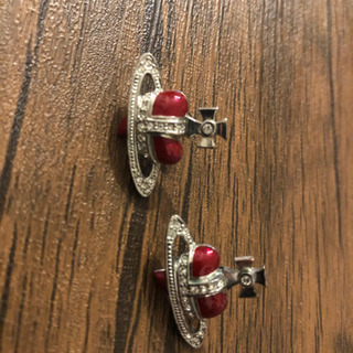 Vivienne Westwood ピアス