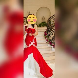 映える！真っ赤なカラードレス　マーメイド　　ハートカット　ウェディングの画像