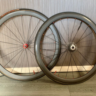 ロードバイク自転車ホイール　超軽量カーボン　前後輪フルセット