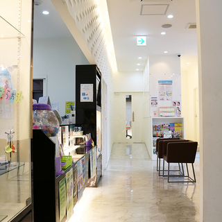 歯科助手・歯科受付｜西船橋or二俣新町利用｜月給23.5万｜有給休暇100%取得可能｜車通勤可能｜6ヵ月後お祝い金6万円支給｜コーナン前の歯科医院の画像