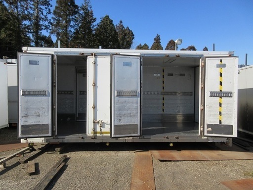 千BA01♪物置♪珍しいタイプ♪鍵付♪左右ドア付♪アルミ冷蔵箱♪