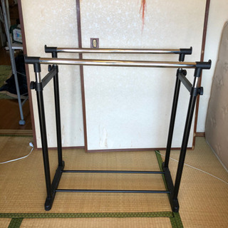 ハンガーラック