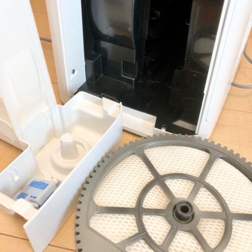 シャープ プラズマクラスター 加湿空気清浄機 KI-HS70-W