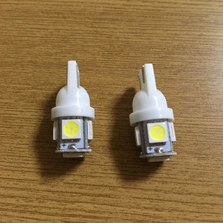 T10 LED ホワイト 爆光 室内灯 ルーム球 ナンバー灯 ポジション ウエッジ ルームランプ  2個セットの画像