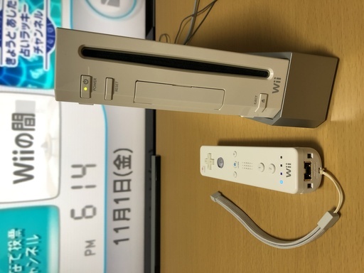 任天堂 Wii（白）・Wii Fit セット