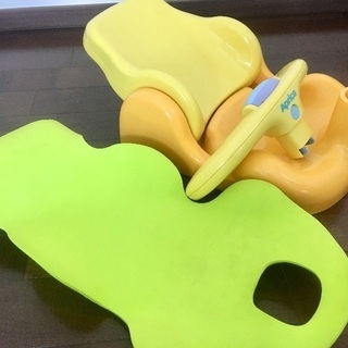 《終了》【お風呂セット！】赤ちゃん用バスチェア＆スイマーバの画像