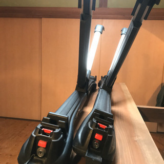 【INNO】 RH485 ルーフレール付車用 スノーボード/スキ...