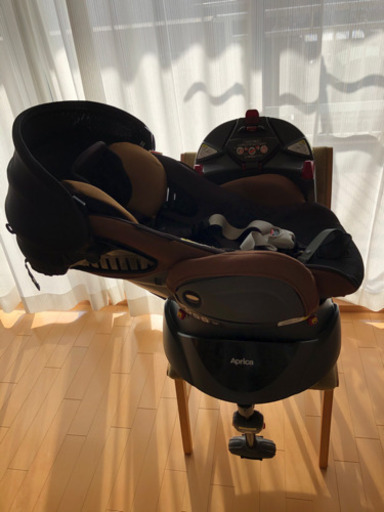 お値下げ中‼️アップリカ　チャイルドシート