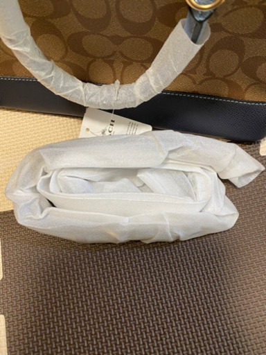 新品  値下げしました COACHハンドバック