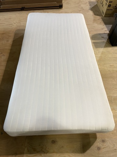 シングルベット 長さ192×横幅97×高さ３２ 良品