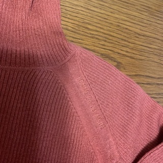 【譲ります】キッズハイネックセーターの画像