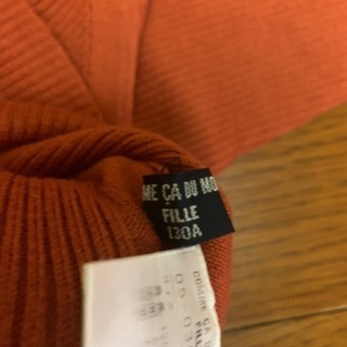 【譲ります】キッズハイネックセーターの画像