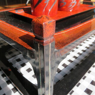 アンティークな漆塗りの台（喫煙用具と団扇は売れました！）の画像