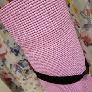 ヨガマットの画像