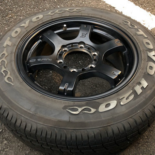 ハイエース用RAYSグラムライツとTOYO H204本セット