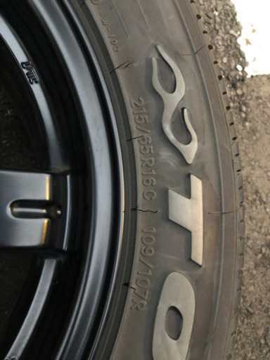 ハイエース用RAYSグラムライツとTOYO H204本セット