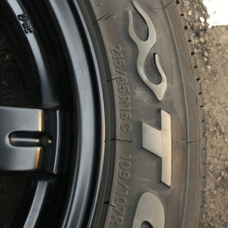 ハイエース用RAYSグラムライツとTOYO H204本セットの画像