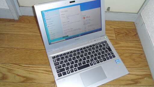 ノートパソコン SONY VAIO T Corei5 4GB SSD 256GB