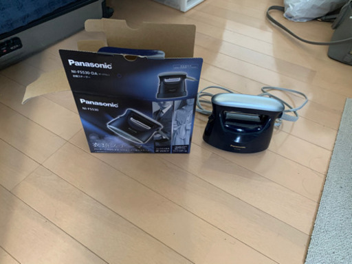 Panasonic 衣類スチーマー　NI-FFS530