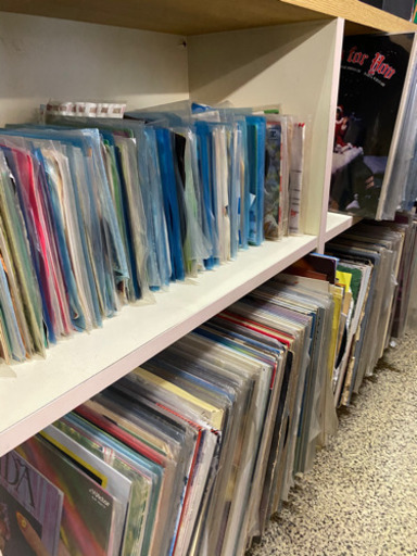 レコードとLPバン大量に有ります‼️50円から