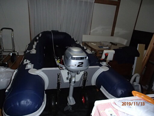 afボート2馬力船外機付き